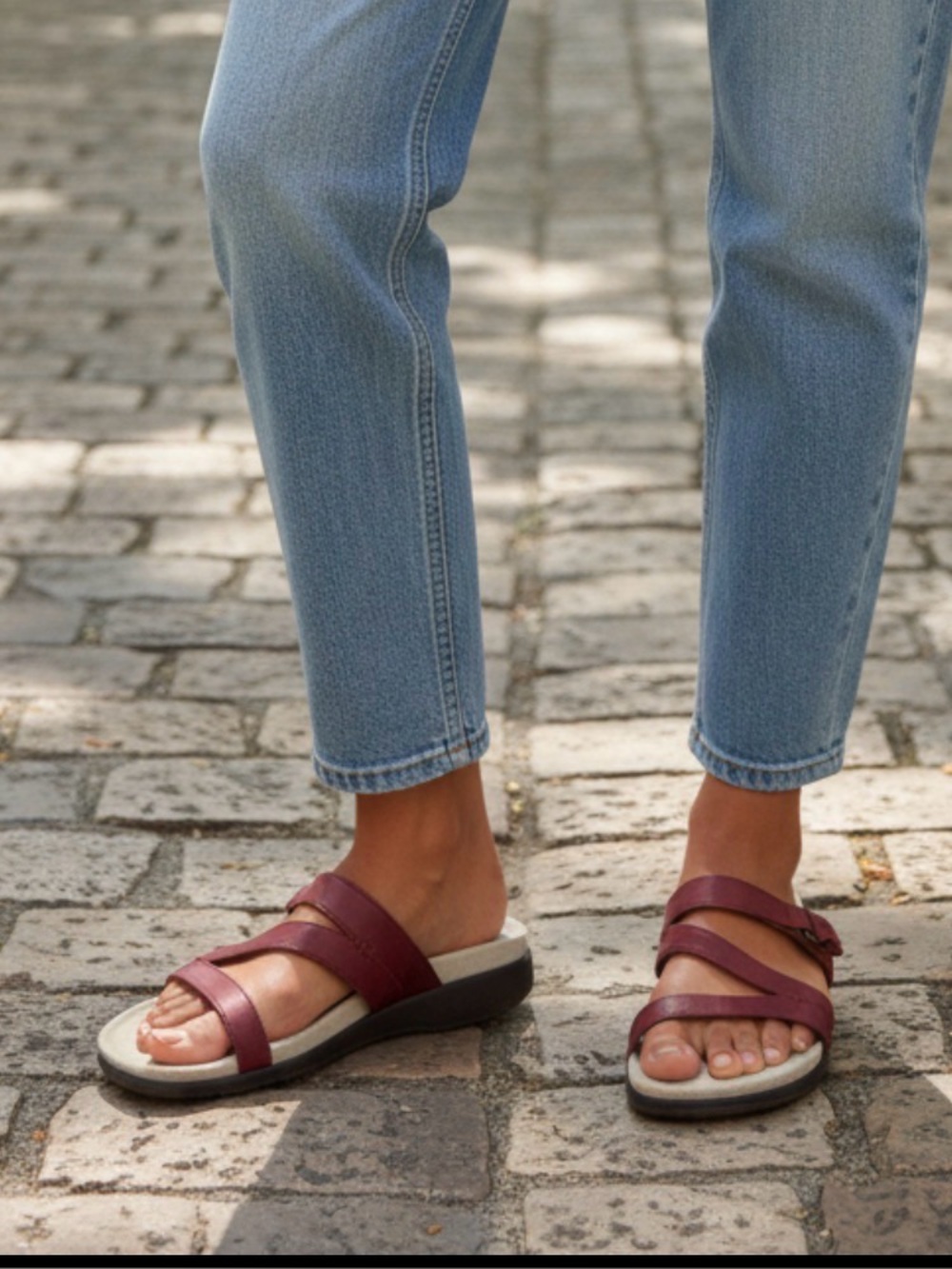 Bass Leather Strappy Sandals Women 6.5 Red Boho Y2K Minimalist Slide Sandals